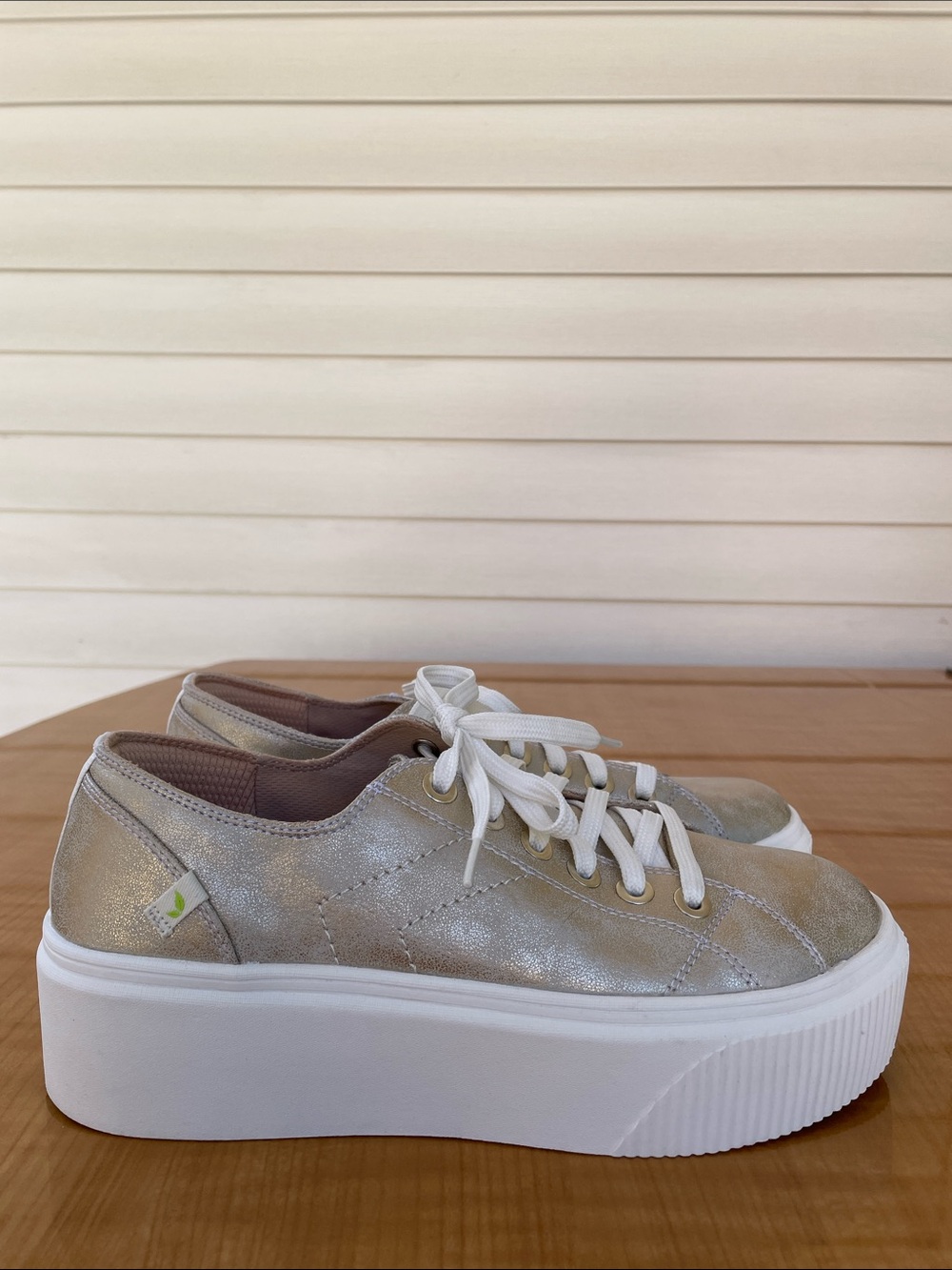 Dr Scholls For Now Platform Sneakers Metallic Light Gold Women’s Size 9